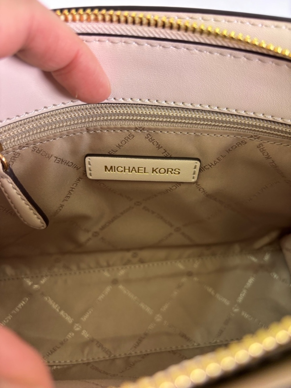 Michael Kors Sheila Small Satchel Light Cream Multi Logo Adjustable Strap - Picture 7 of 11